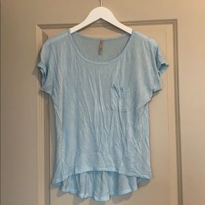 Light blue cropped tee